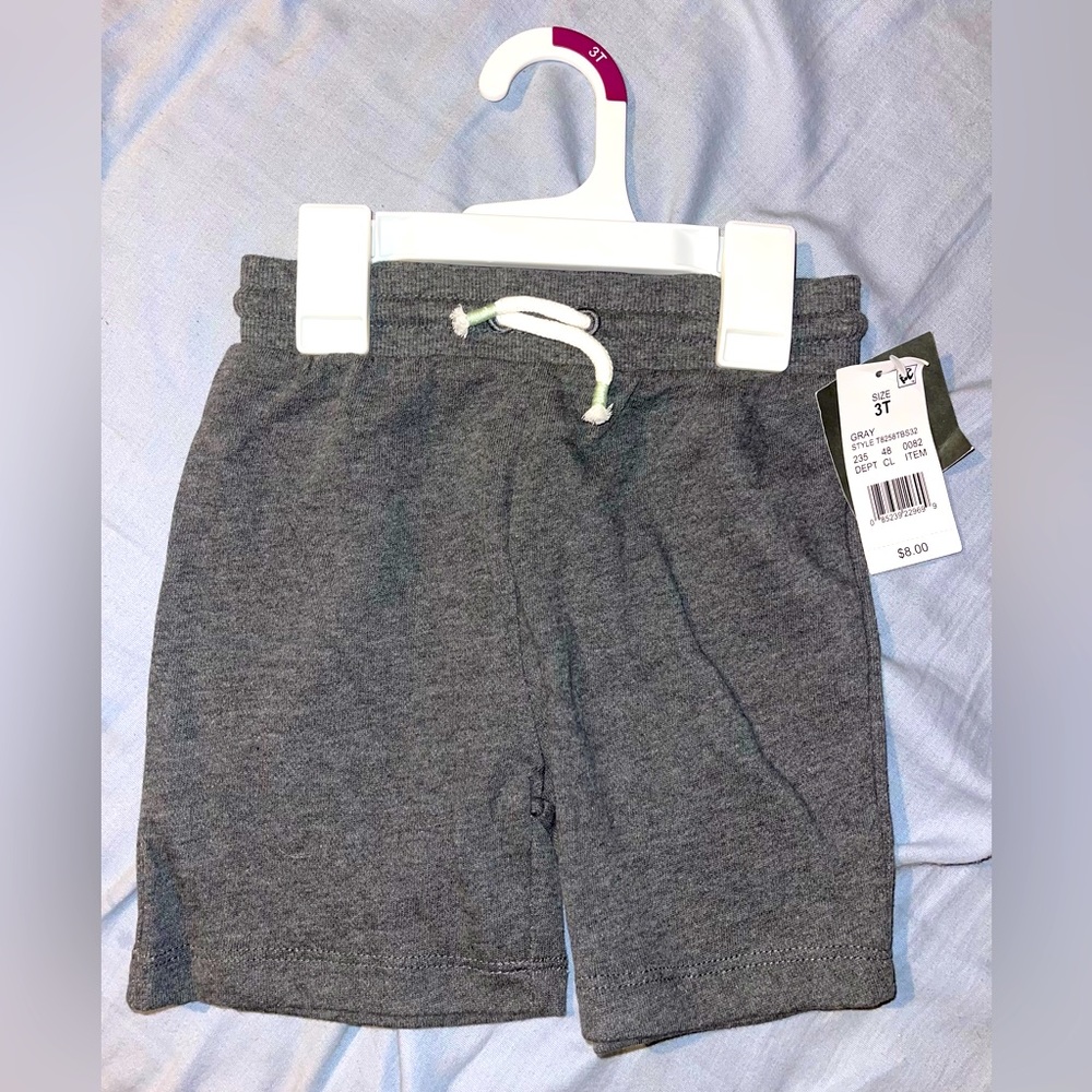 Grayson mini shorts for boy.